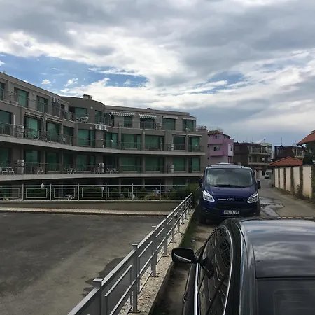 Budzhaka Black Sea Paradise מלון דירות סוזופול